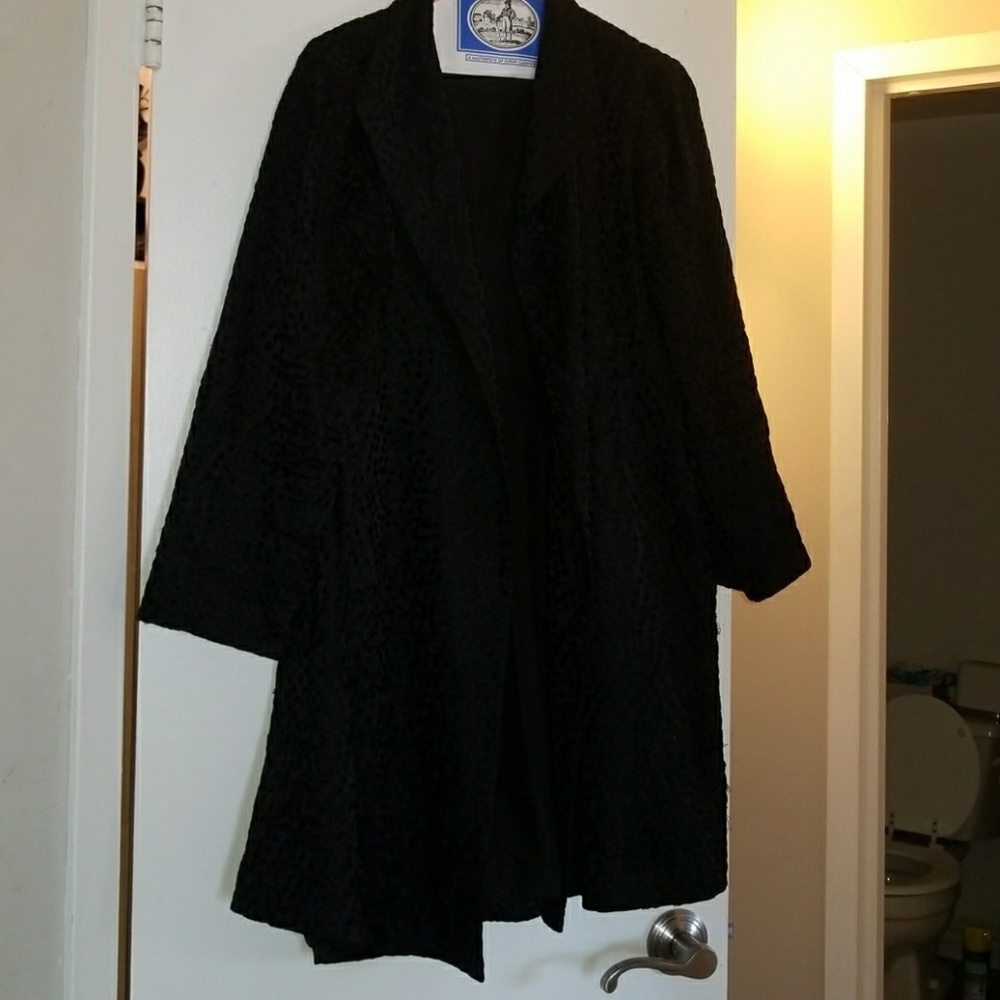 Oval embroidered print silk evening duster coat